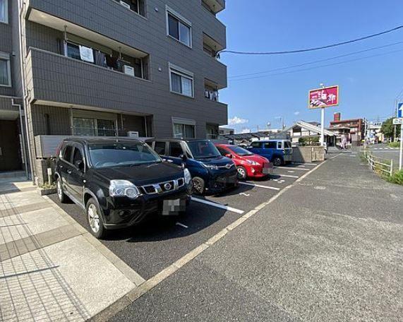 ポルト・ボヌール 駐車場