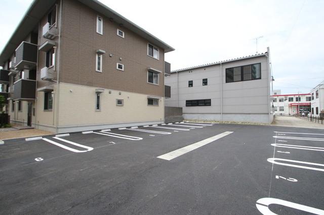 D-roomパークサイド吉塚（103） 駐車場