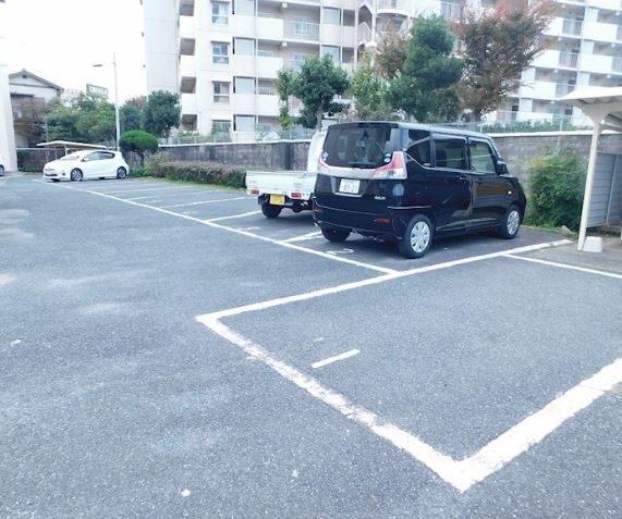 城野団地1棟 駐車場