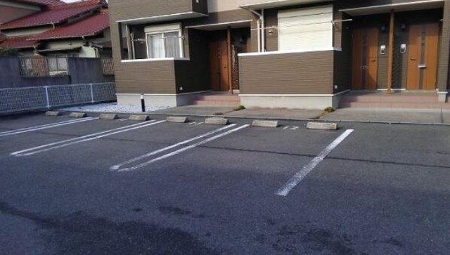 ソレイユ元町B エントランス