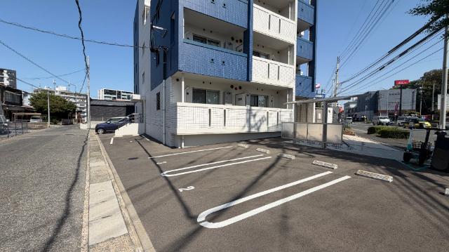 LIFEFIELD諸岡（505） 駐車場