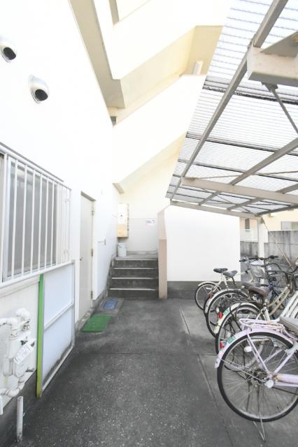 第2中村ビル エントランス