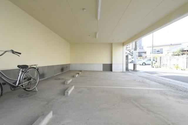 第２波多野ハイツ 駐車場