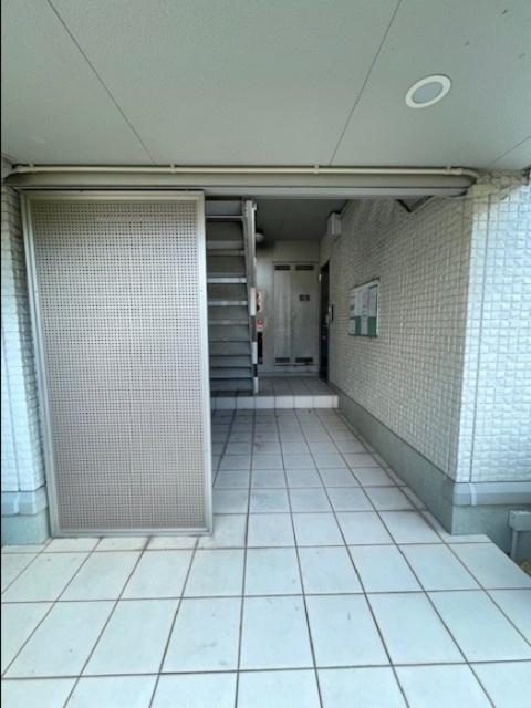 北九州市小倉南区城野アパート エントランス
