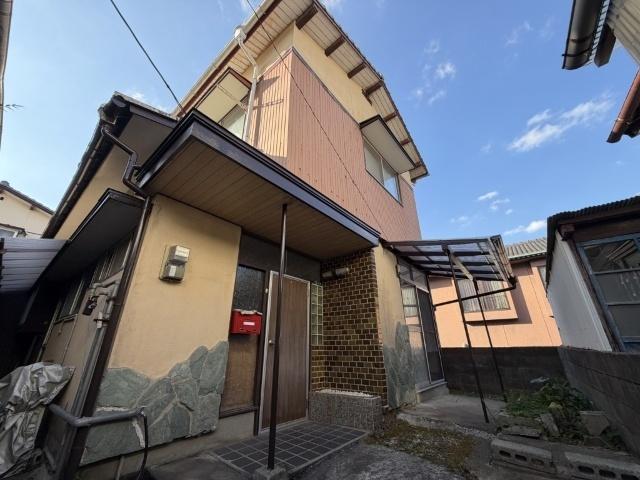 北九州市小倉南区志井一戸建 エントランス