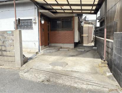 神幸町戸建 駐車場
