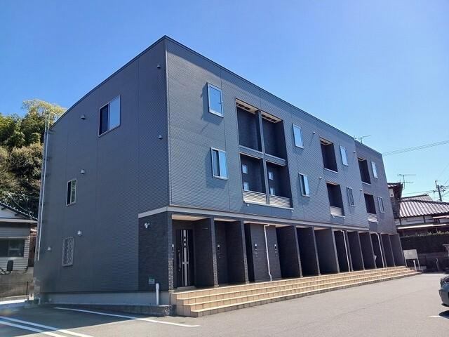 北九州市小倉南区長尾アパート エントランス