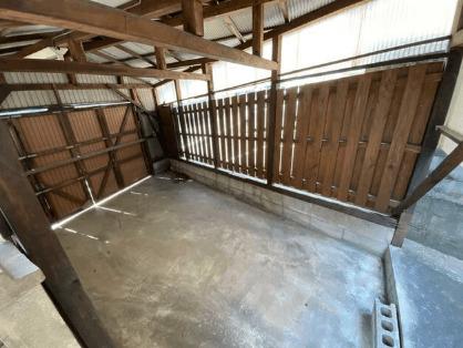 木町4丁目貸家 駐車場