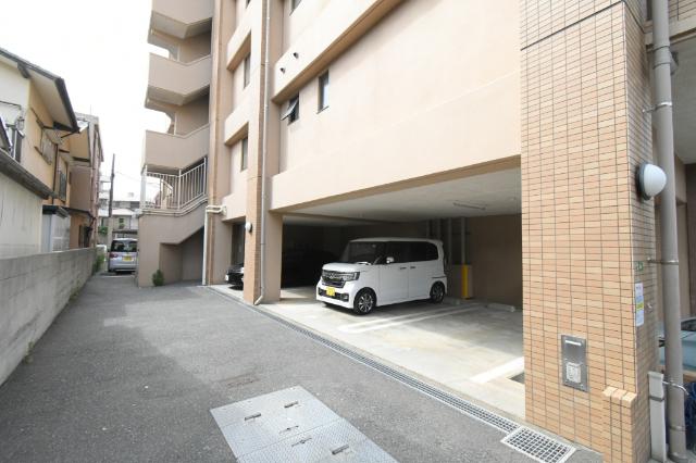 ルフラン東新町 駐車場