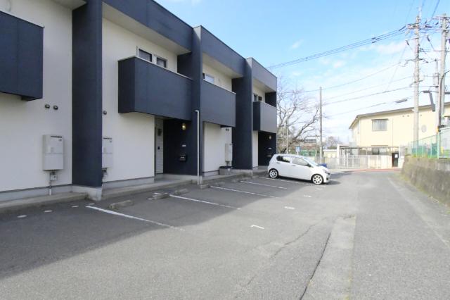 INTI到津 駐車場