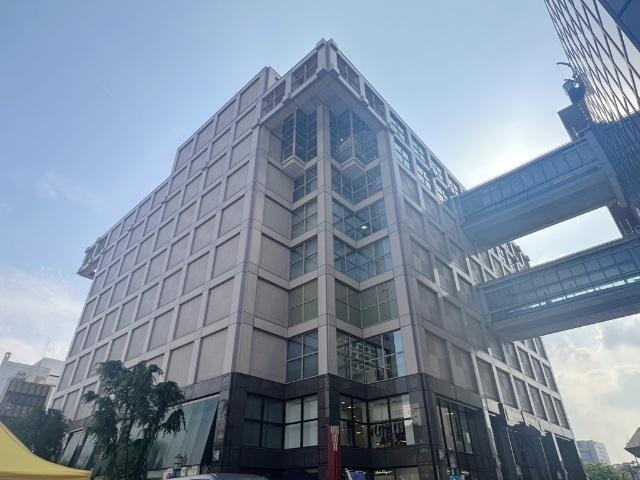 小倉井筒屋新館：574m