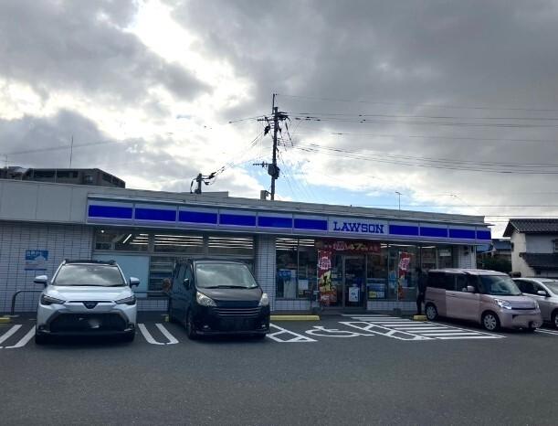 ローソン博多諸岡五丁目店：425m