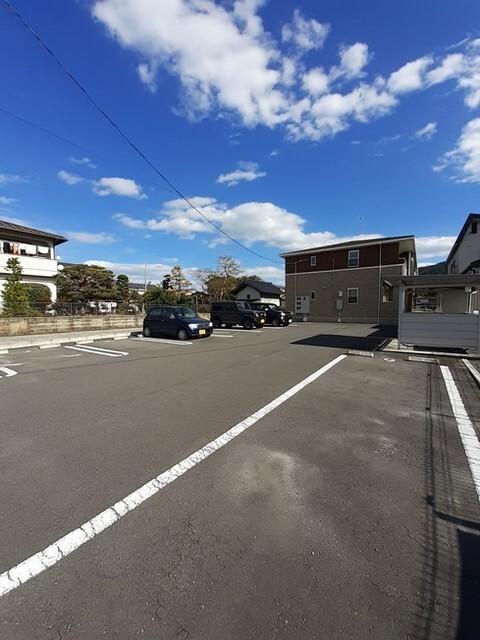 セレーノ・カーサ（101） 駐車場