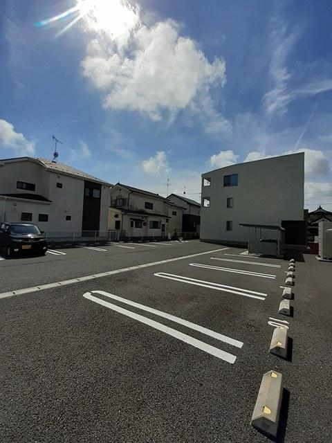 ベルフィミーモ東松島（205） 駐車場