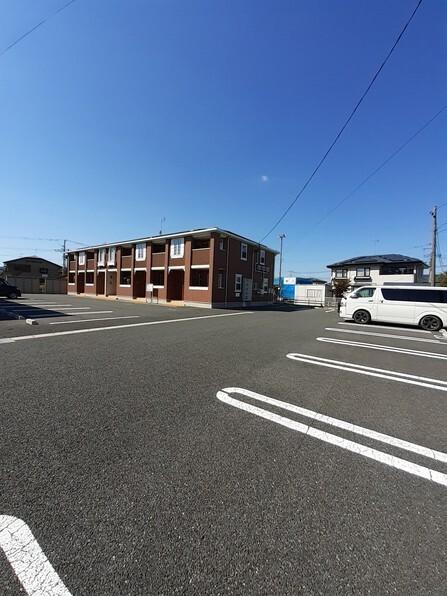 ホープヒルズＣ（102） 駐車場
