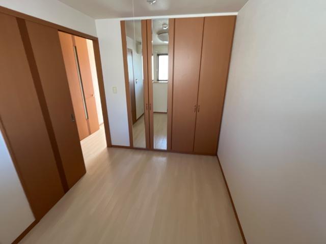 プレサス中浦B 室内