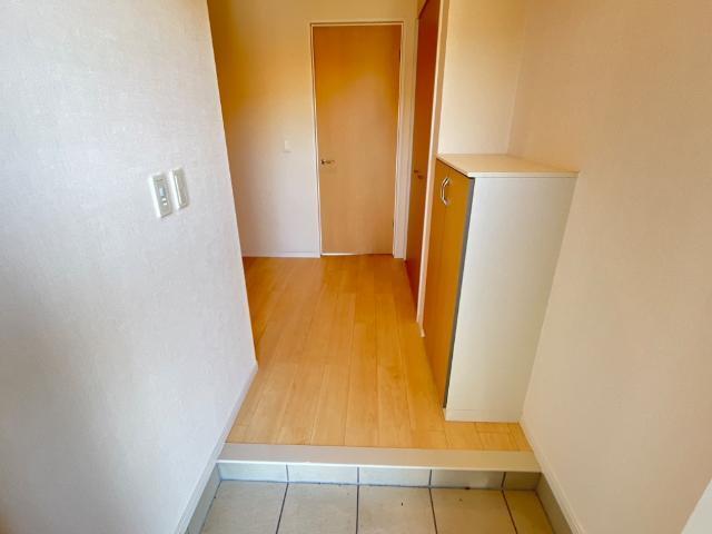 ホームガーデン二番谷地Ⅱ 玄関