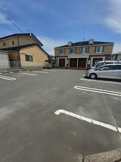 サンヴァリエ福（104） 駐車場
