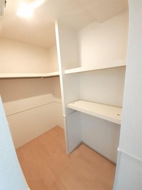 ブランドール東松島（105） 収納