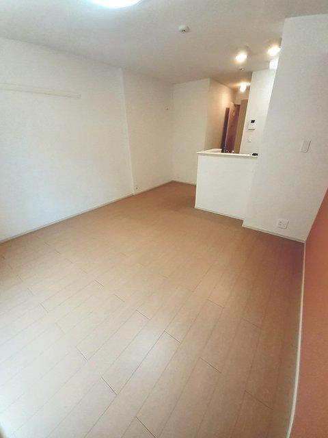 Ｐｉｎｅ　Ｂｒｅｅｚｅ壱番館（102） 室内