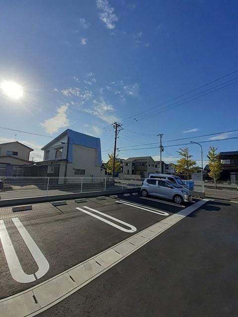 グラースⅡ（101） 駐車場