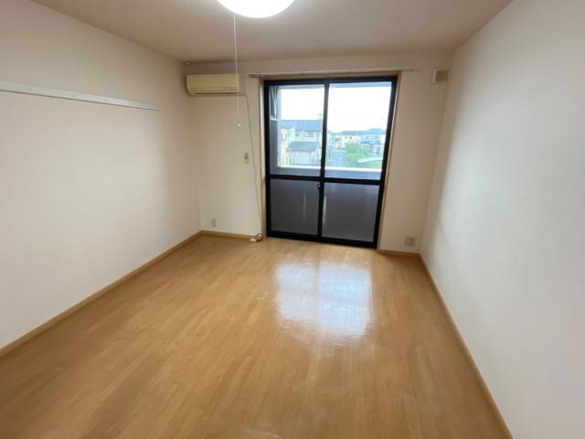 ラ・ジュルネ 部屋画像