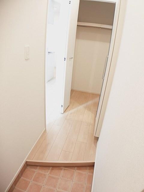 Ｇｒａｎｄｅ　Ｓ．Ｋ　参番館（102） 玄関