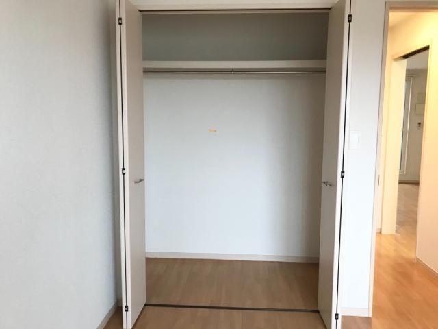 クリスタル・ヤモト 部屋画像
