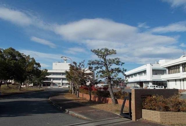 登米市役所米山総合支所：1400m