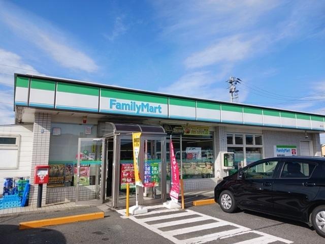 ファミリーマート鹿又店：2000m