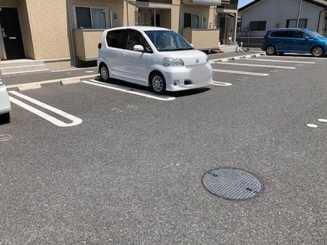 コンフォール　Ｃ（201） 駐車場