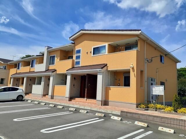 瀬峰駅よりバス22分 築8年1ヶ月 2階建の賃貸物件