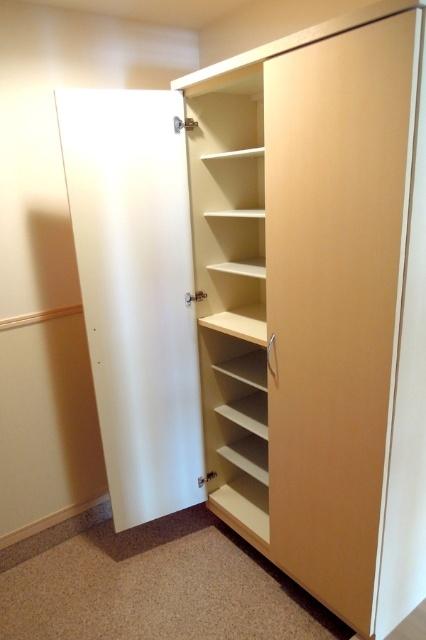 ウィステリア櫻小路（503） 収納