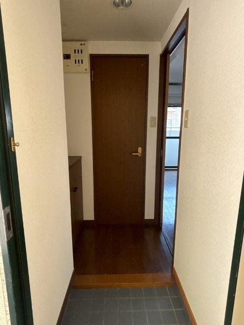 ライトウェル（110） 玄関