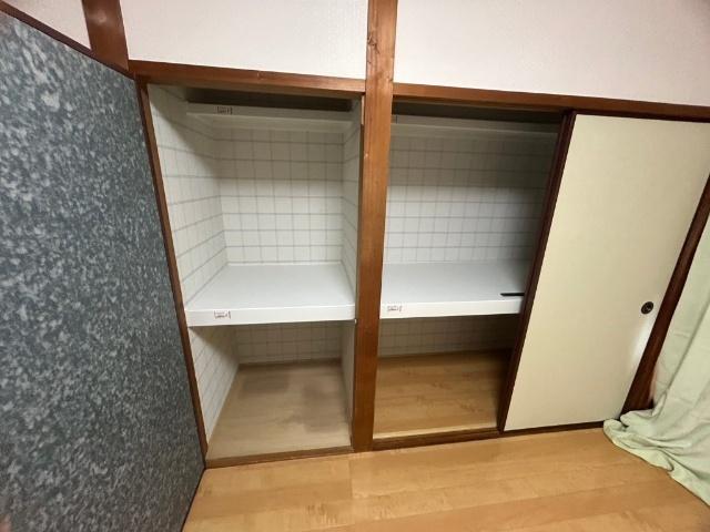 コーポ岡富（108） 収納