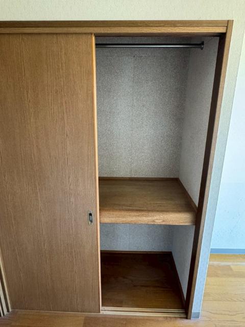 延岡市緑ケ丘アパート 収納