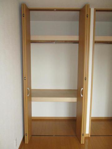 エスペランサⅡ（401） 収納
