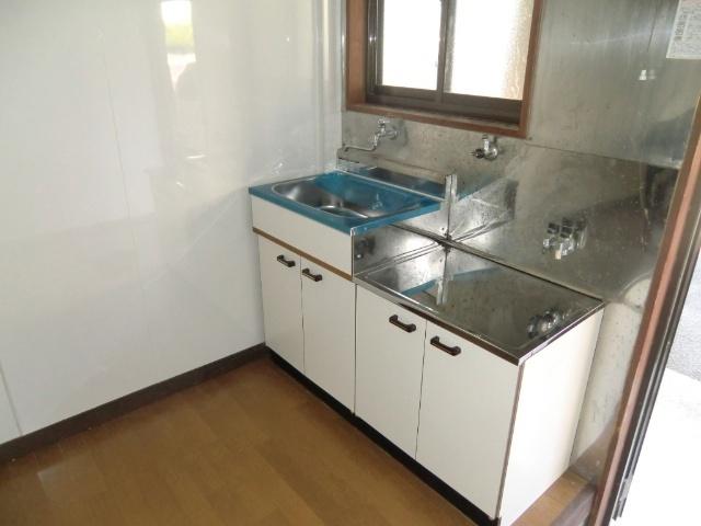 コーポ岡富（108） キッチン