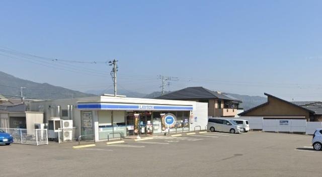ローソン延岡野田三丁目店：236m