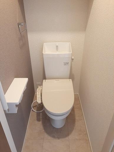 メゾン　ド　リバーサイド（105） トイレ