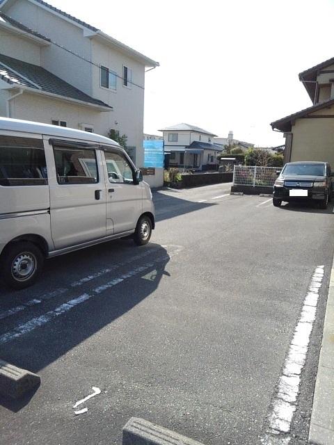 ベルマリン（101） 駐車場