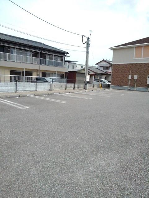 セイバリー・ガーデンＢ（202） 駐車場