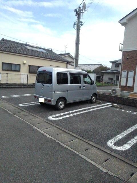 エトナール昴　Ａ棟（203） 駐車場