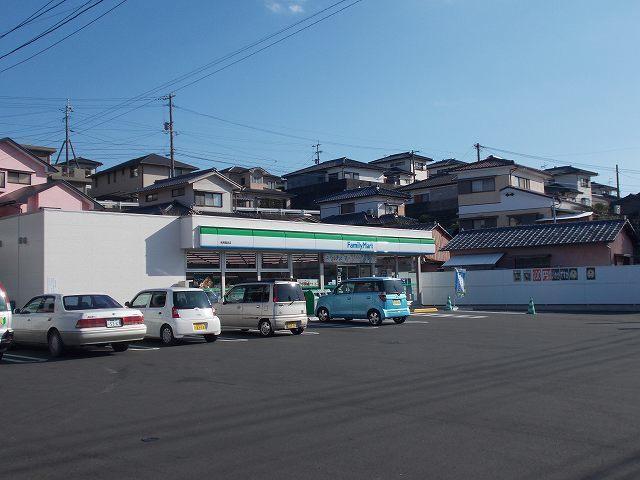 ファミリーマート塩浜店：1100m