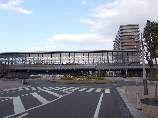 日向駅：1300m
