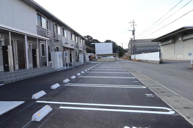 クレセント Ⅰ（103） 駐車場