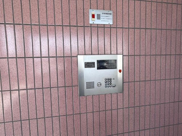 愛宕ハイツⅡ（203） エントランス