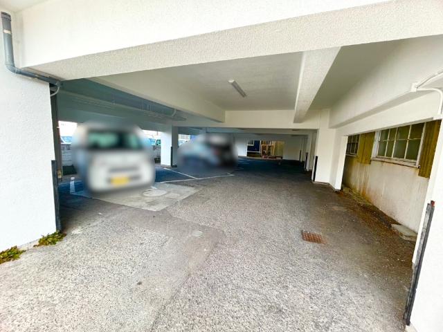 アーバンヴィレッジ日の出（301） 駐車場