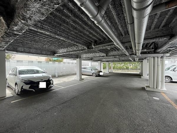 サイプレス宇治（206） 駐車場