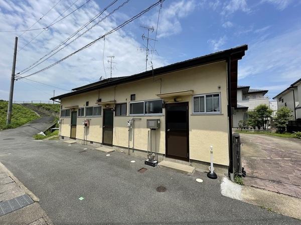ハイツ新田辺（C） エントランス